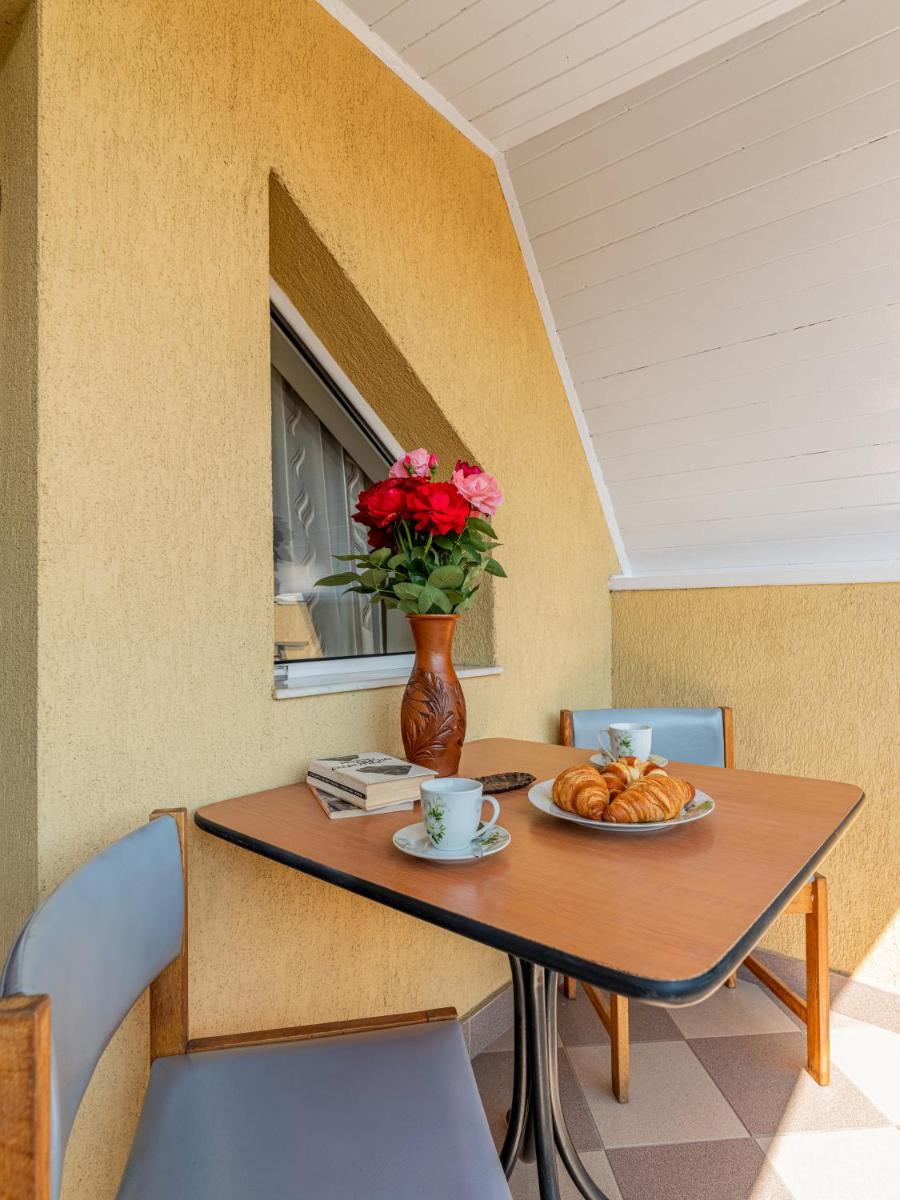 Rose Apartment - Hizvo