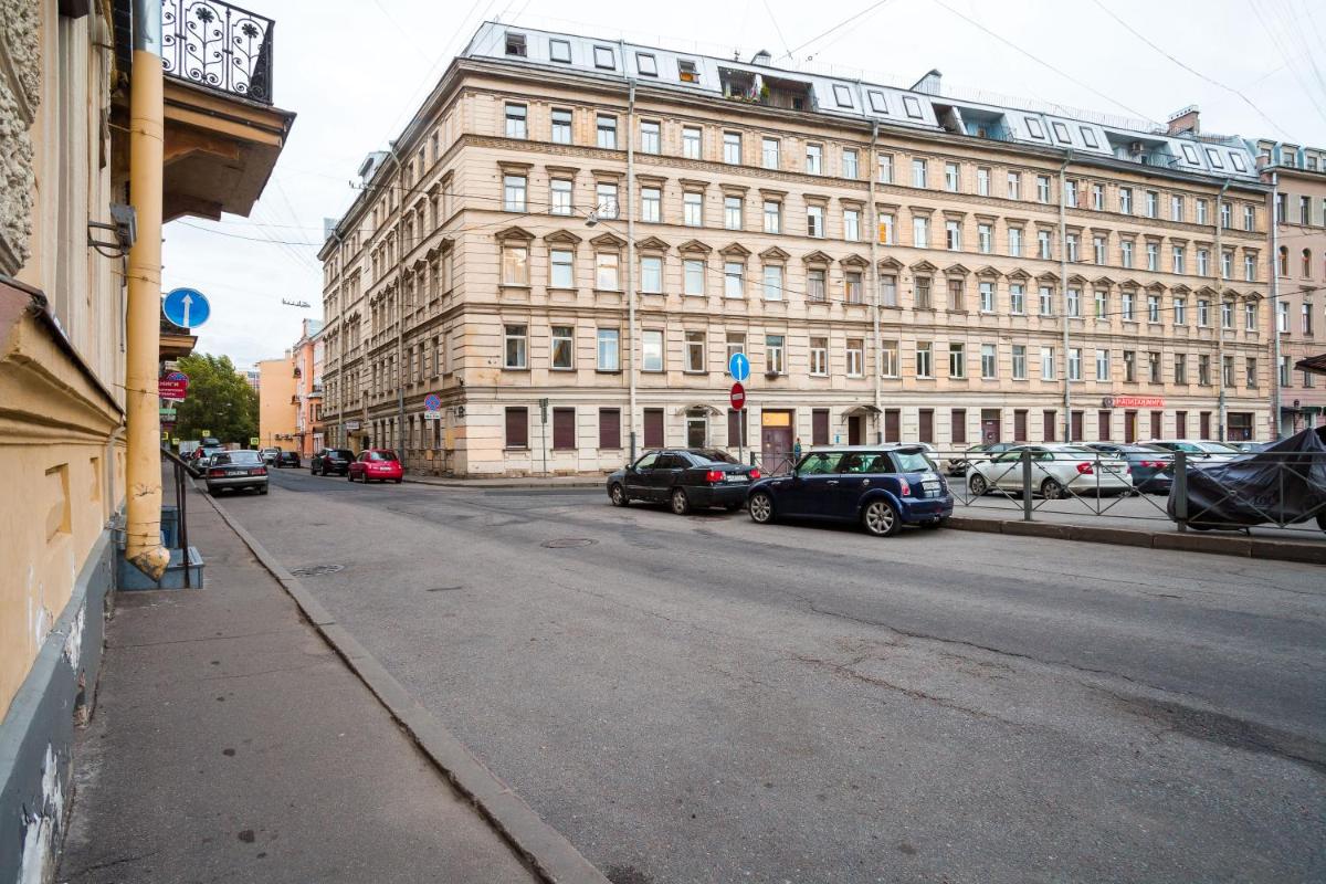 Port Comfort on Petrogradka - Housity