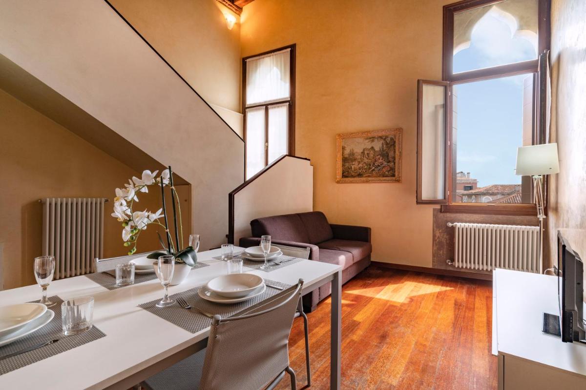 Suitetrails - Doge Morosini Palace