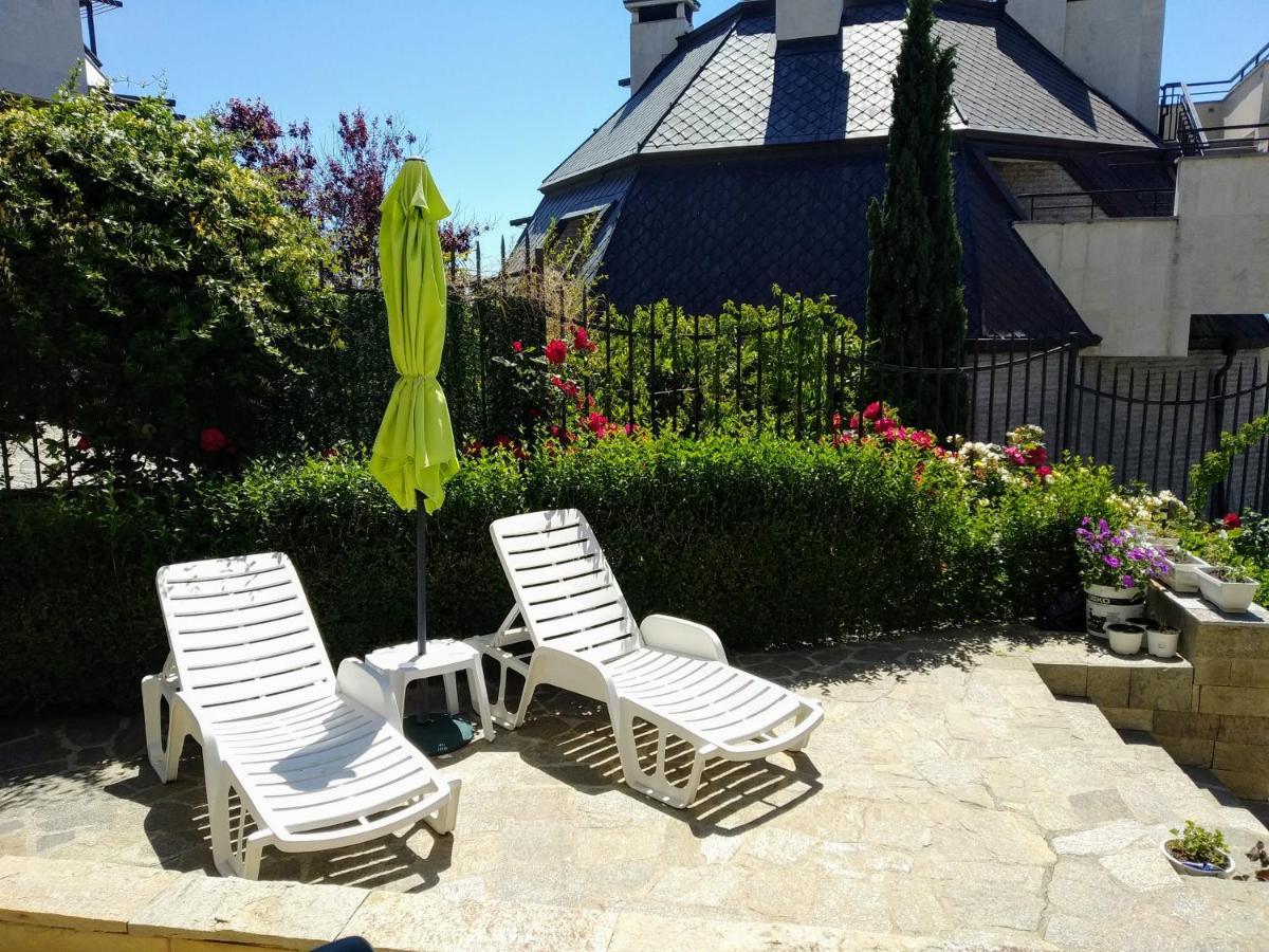 Apartments Elinor Budjaka - Housity