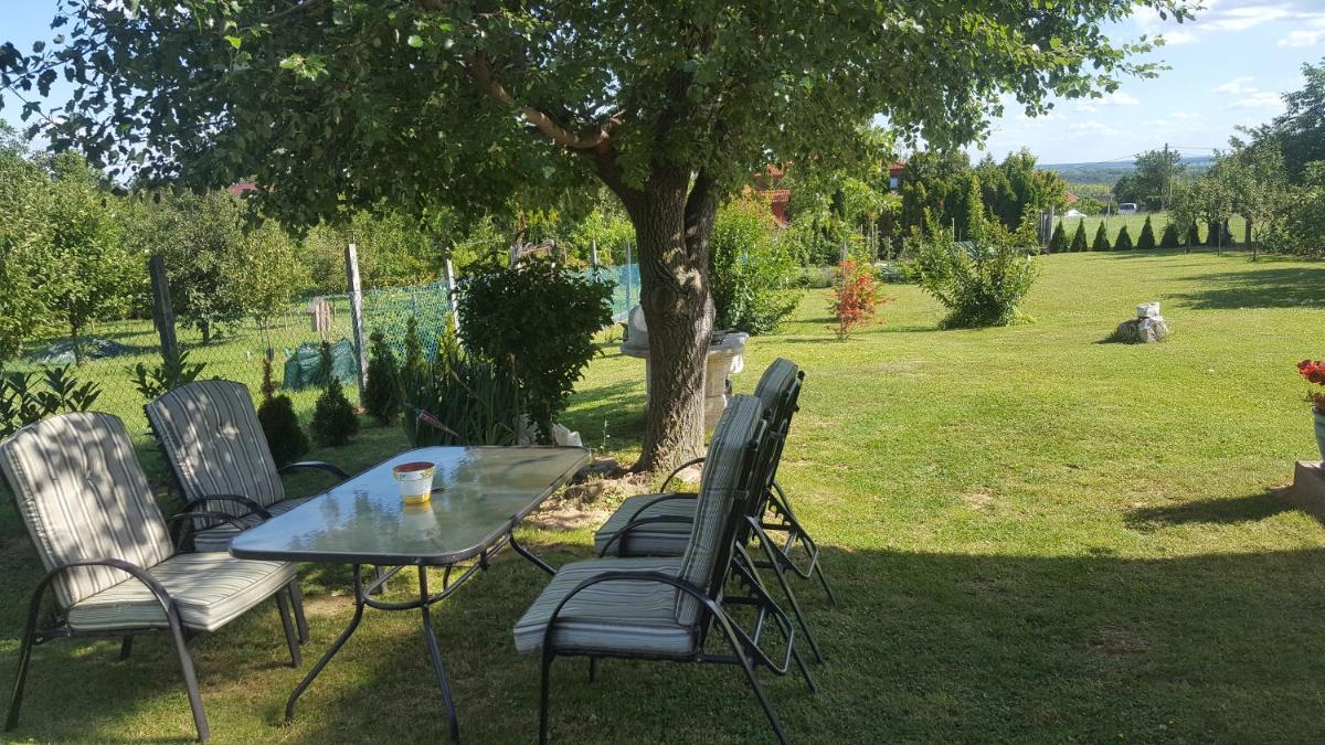 Gyöngyvirág Apartman - Housity