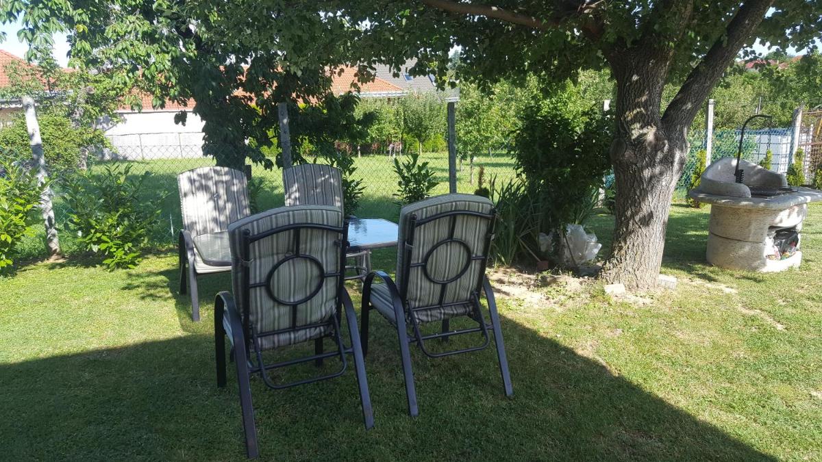 Gyöngyvirág Apartman - Housity