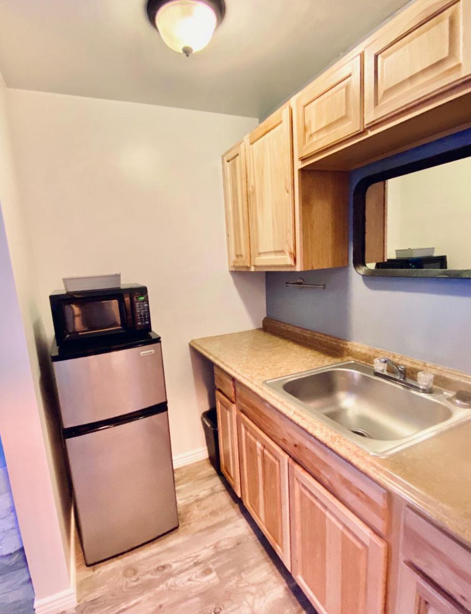 Coyote Motel West - Housity
