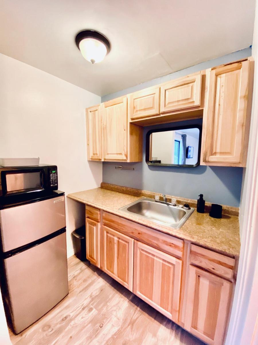 Coyote Motel West - Housity
