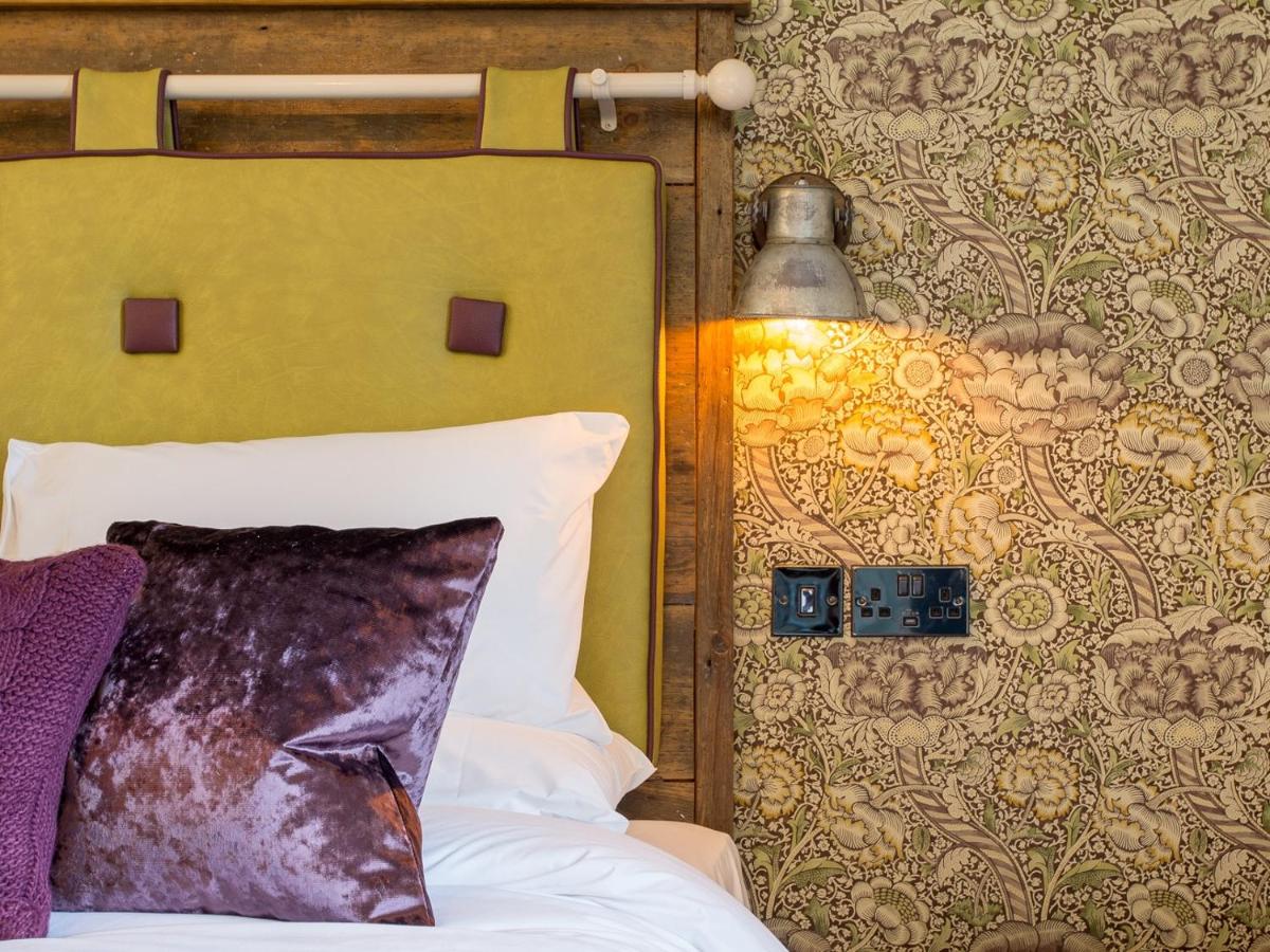 The Cornish Arms - Housity