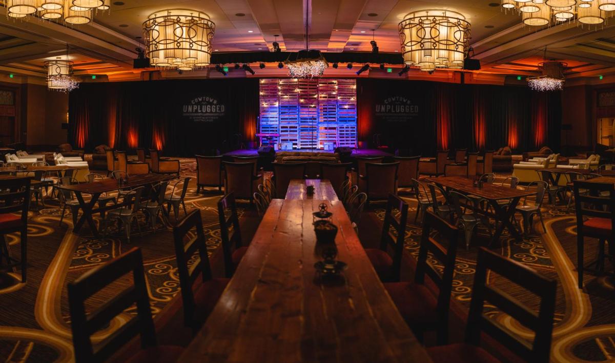 Omni Fort Worth Hotel - Housity