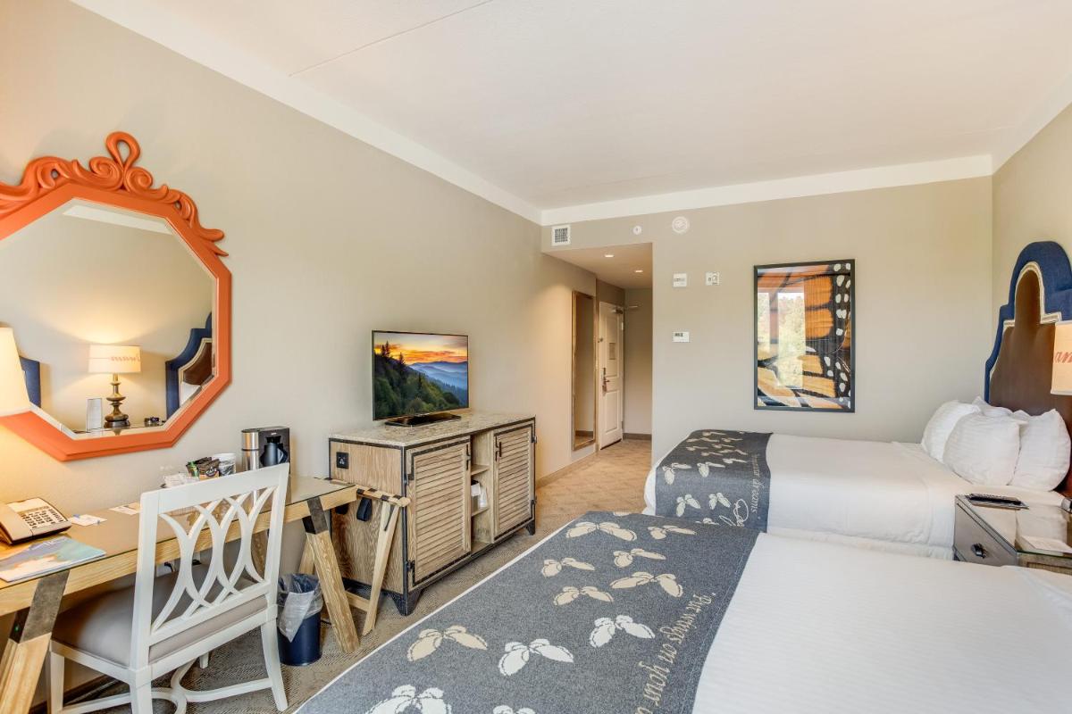 Dollywood's DreamMore Resort and Spa - Housity