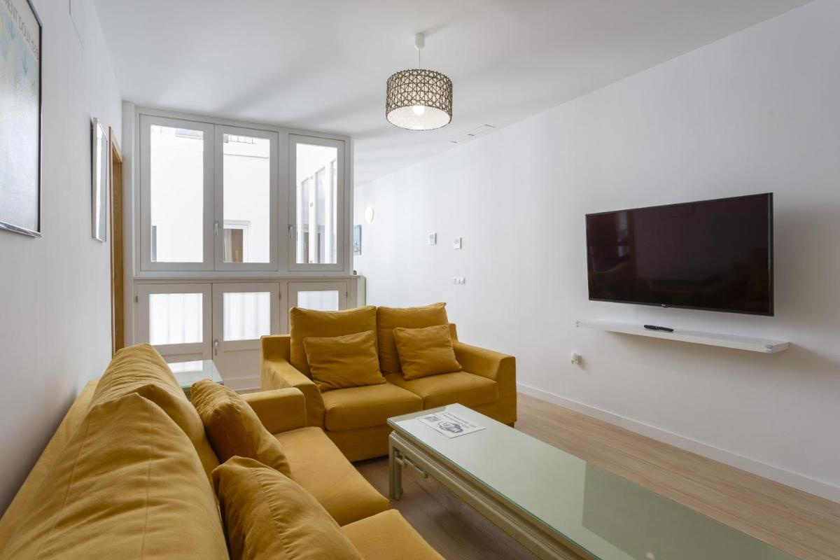 Suitetrails - COLON15 Family Home by Cadiz4Rentals