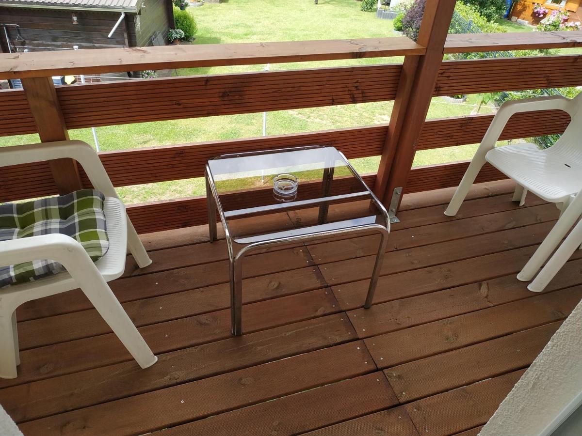 Monteur - Ferienwohnung - Marburg-Biedenkopf - Steffenberg - Erdgeschoss mit Balkon - Housity