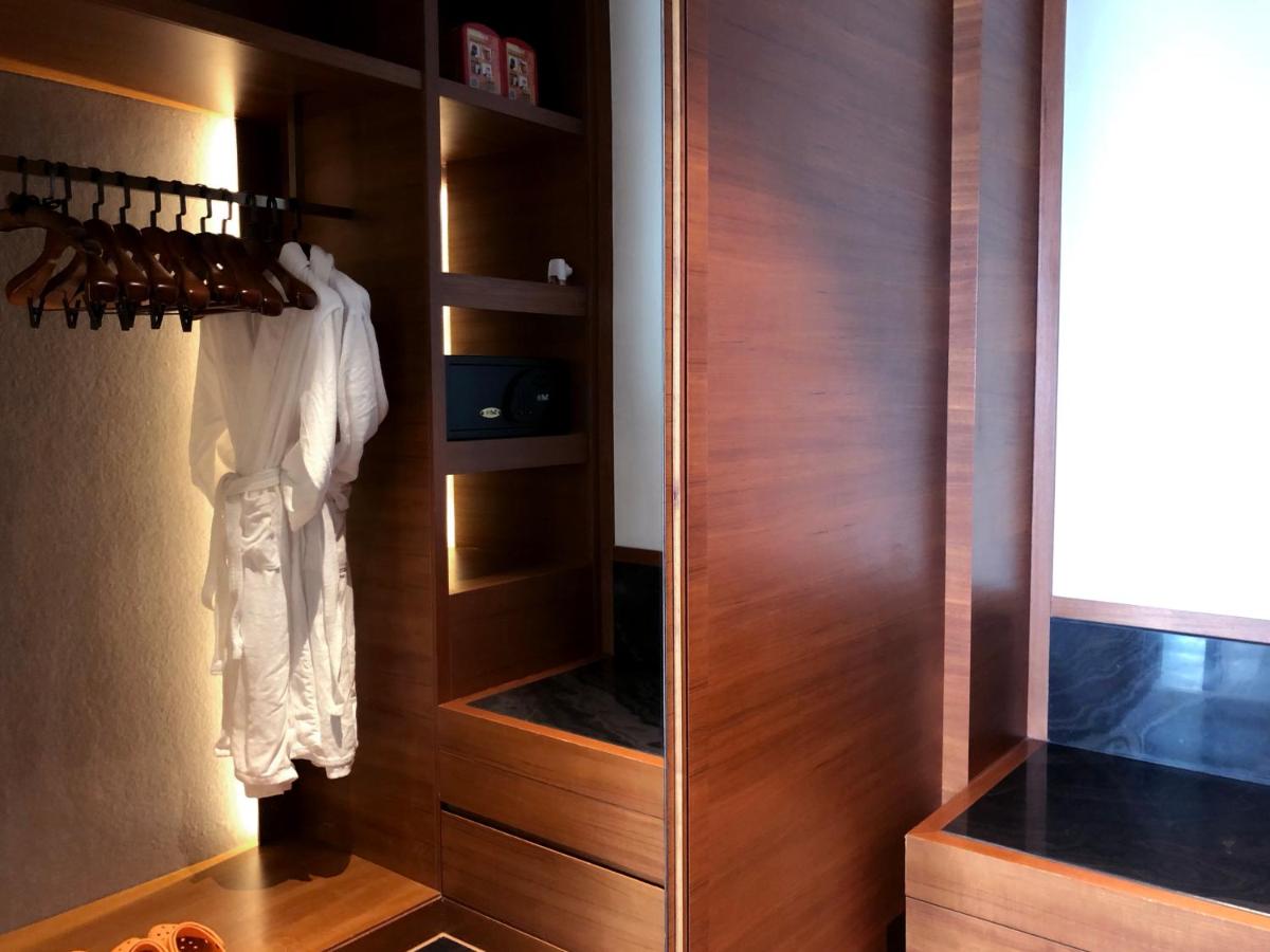 Anantara Guiyang Resort - Housity