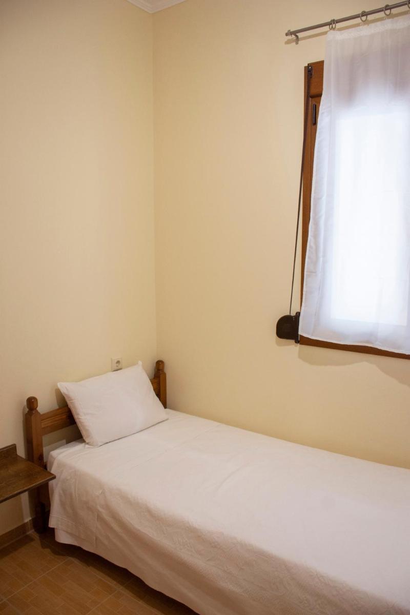 Beautiful Topolia View Apartment - Housity