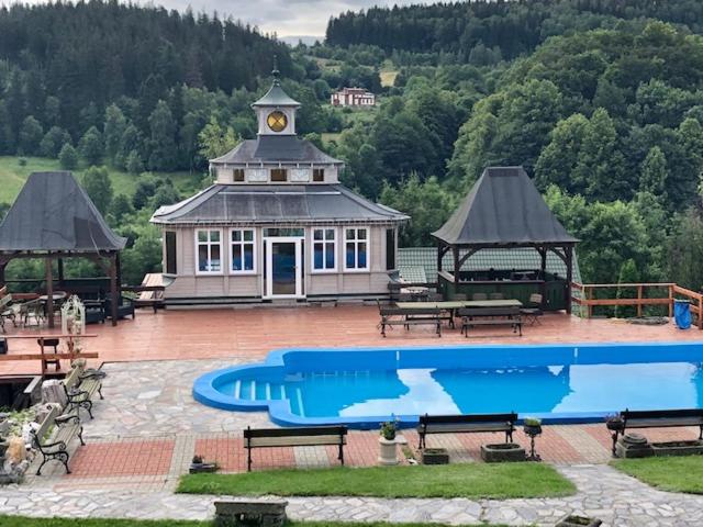 Willa Na Wzgórzu Wandy - Housity