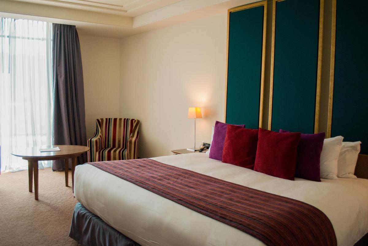 Hesperia WTC Valencia - Housity