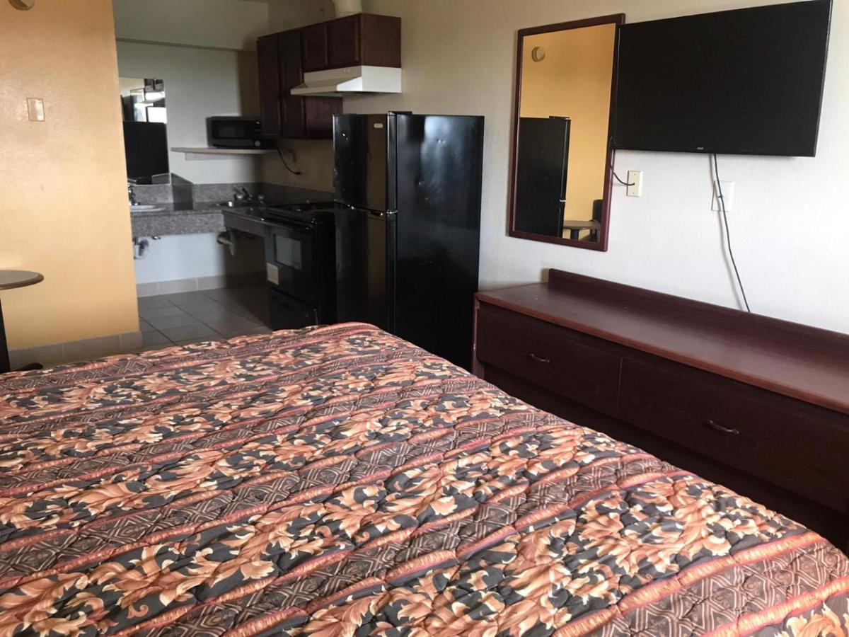 Lone Star Inn - Housity