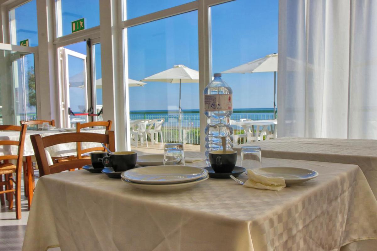 Hotel Internazionale - Housity