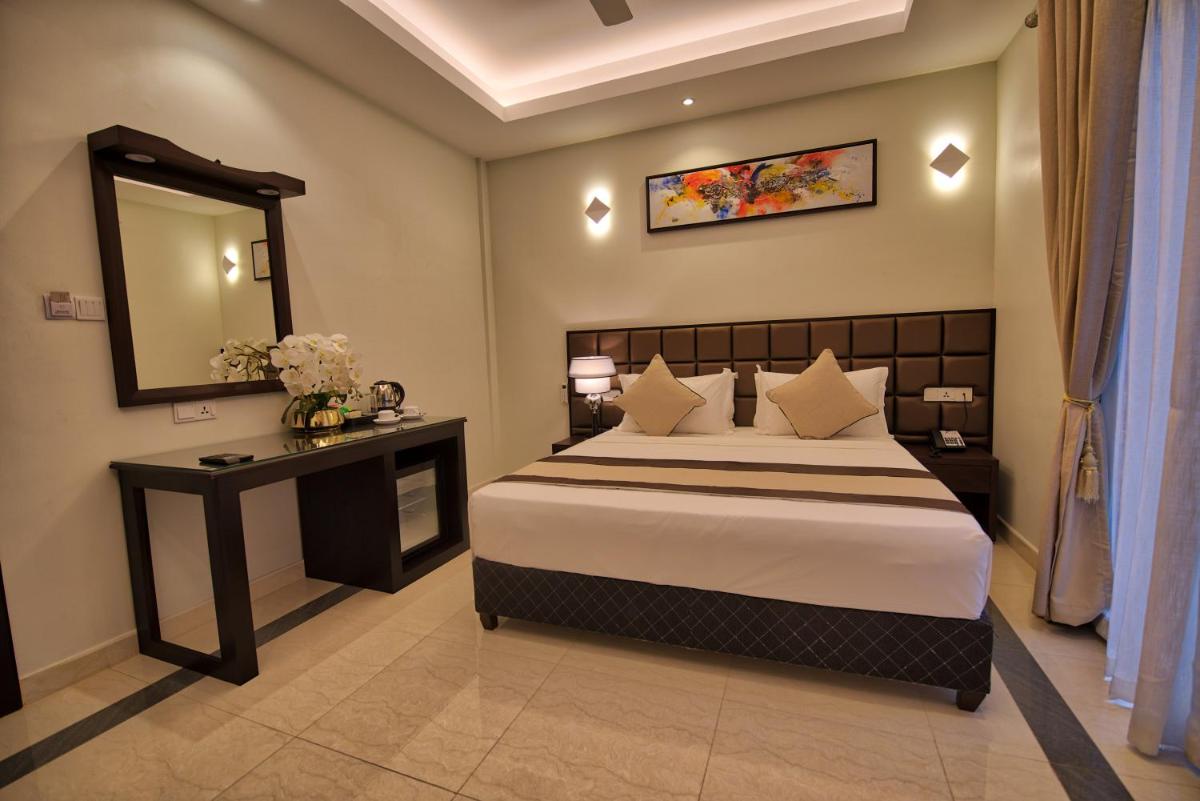 Viveka Hotel Colombo - Housity