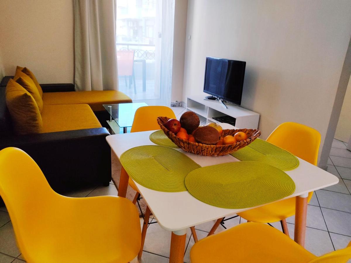Golden Sky 3 Apartment - Housity