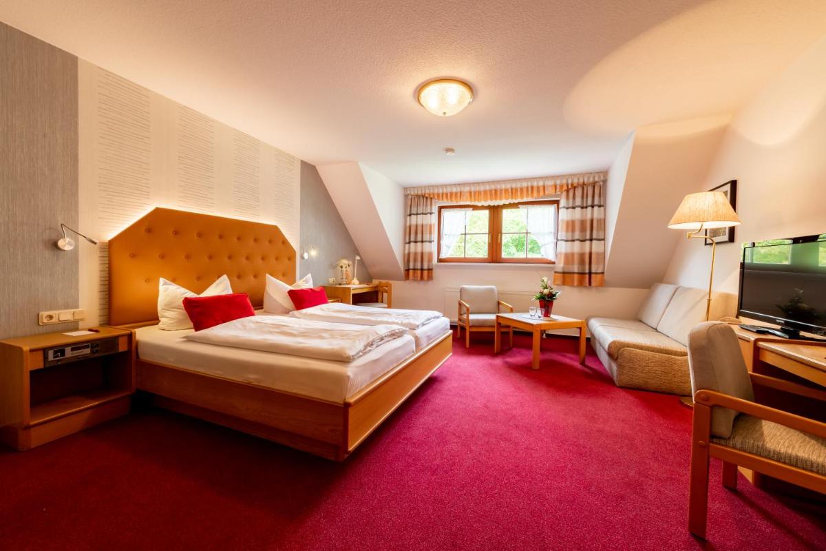 Hotel & Restaurant Lengefelder Warte - Housity