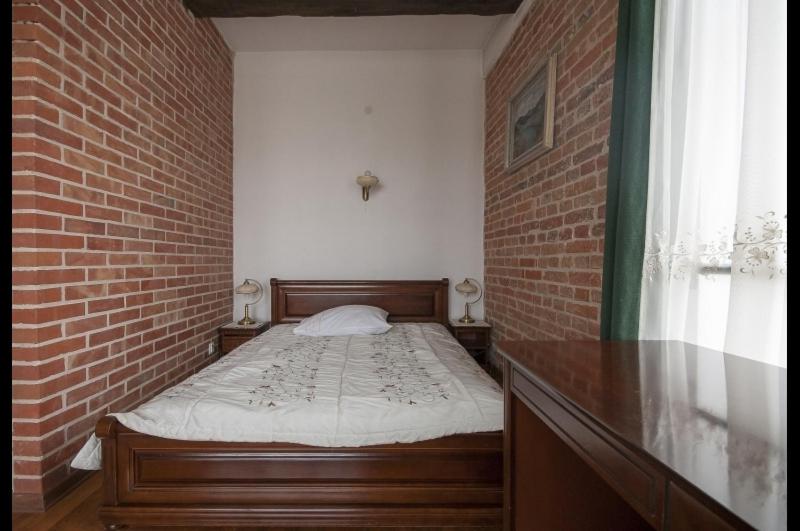 Hotel Restauracja Pod Parowozem - Housity