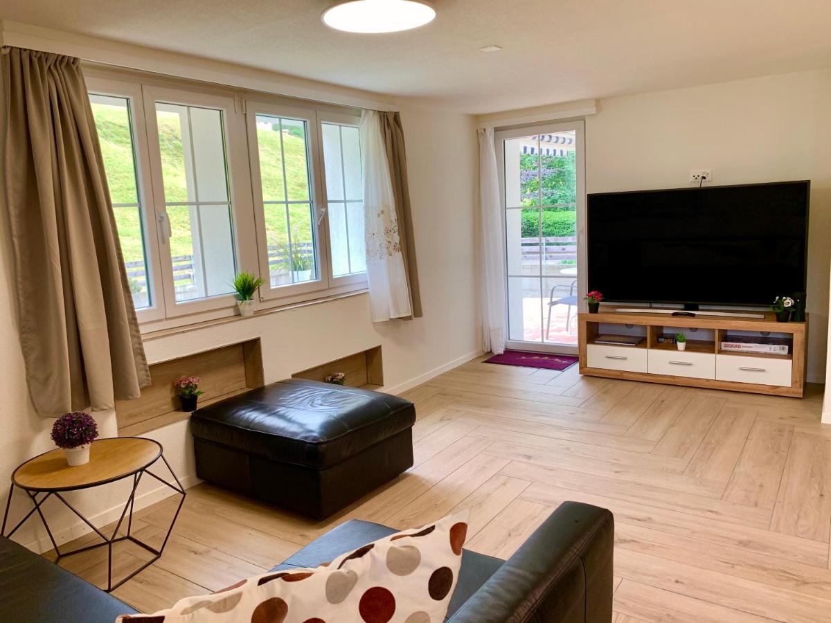 Eiger, Jungfrau, luxury garden apartment - Housity