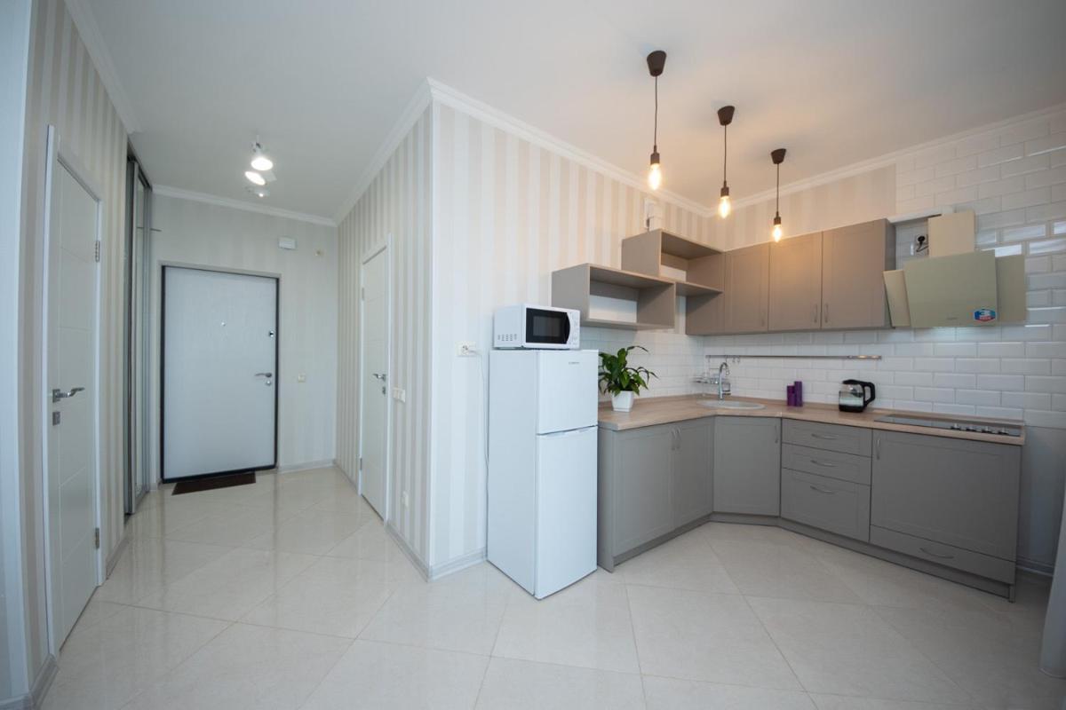 Suitetrails - Slavutich apartment #4