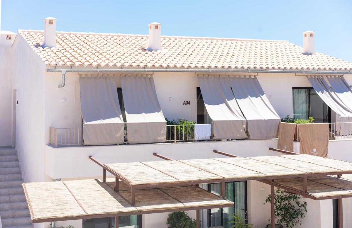 Un balcón o terraza de Ynaira hotel & Spa