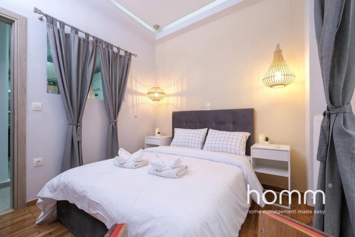 Suitetrails - Stylish homm 1BD Apartment in Agiou Louka str 4ppl