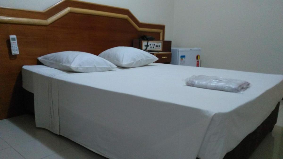 Aero Plaza Hotel - Housity