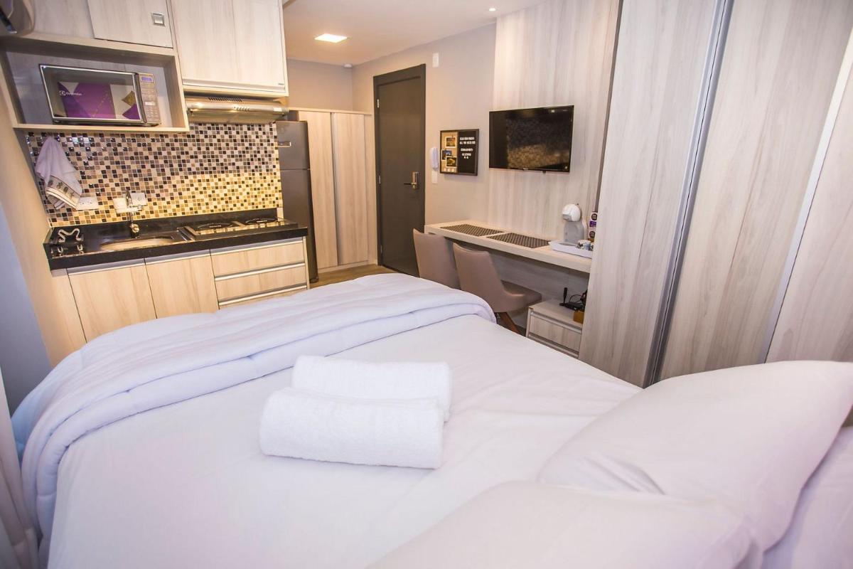 Studio Completo no Centro de Curitiba - ALL1021 - Housity