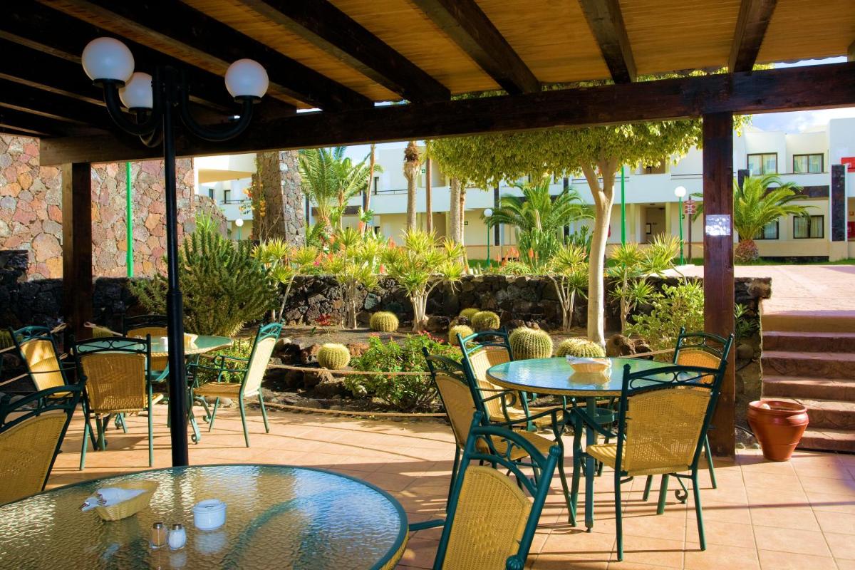 Jardín al aire libre en SBH Hotel Royal Mónica