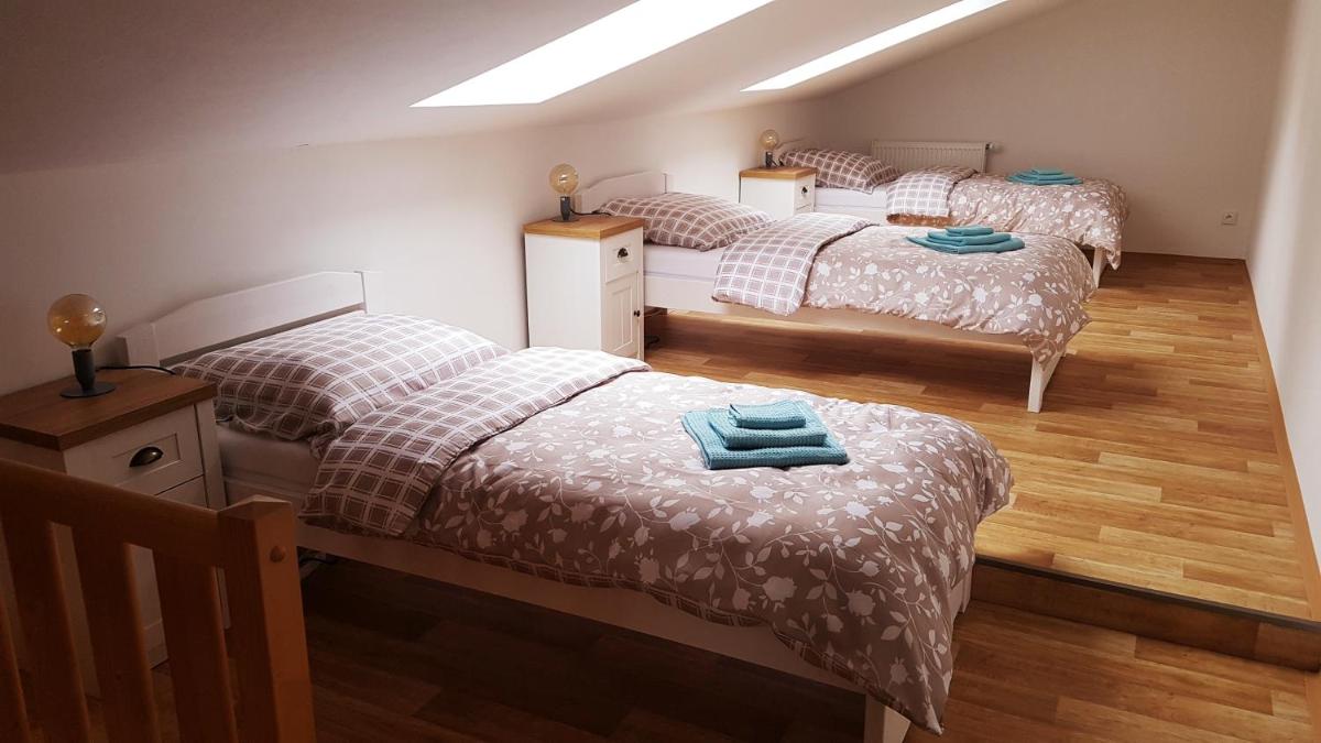 APARTMÁNY POD ČERCHOVEM - Housity