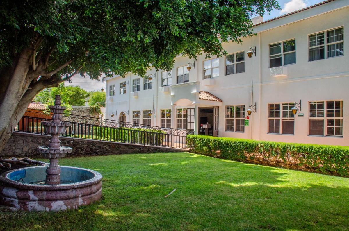 Hotel O Puente - Housity