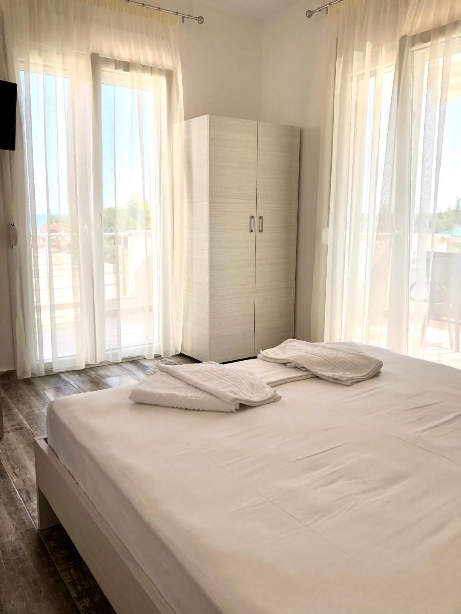 Be Happy Apartments - Housity