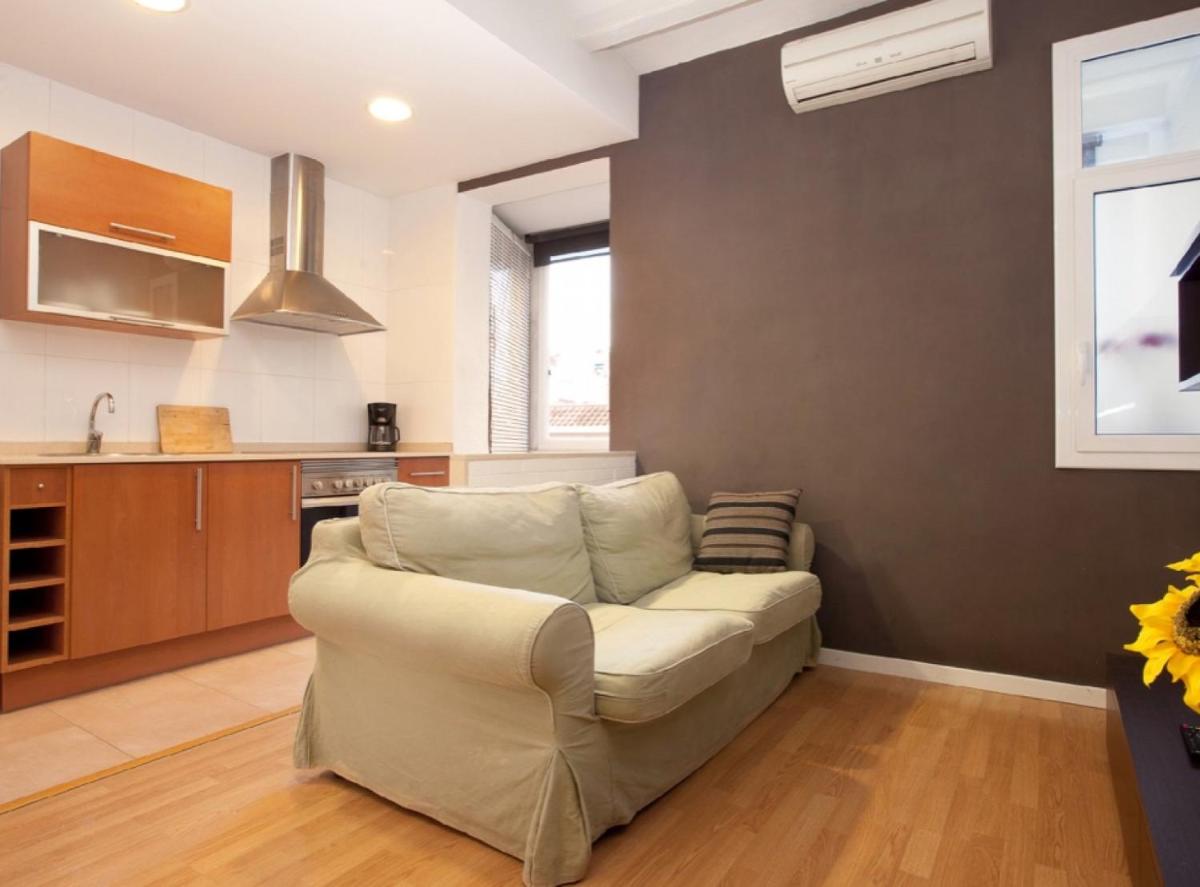 Authentic flat2 in Poble sec - Paralelo - Housity