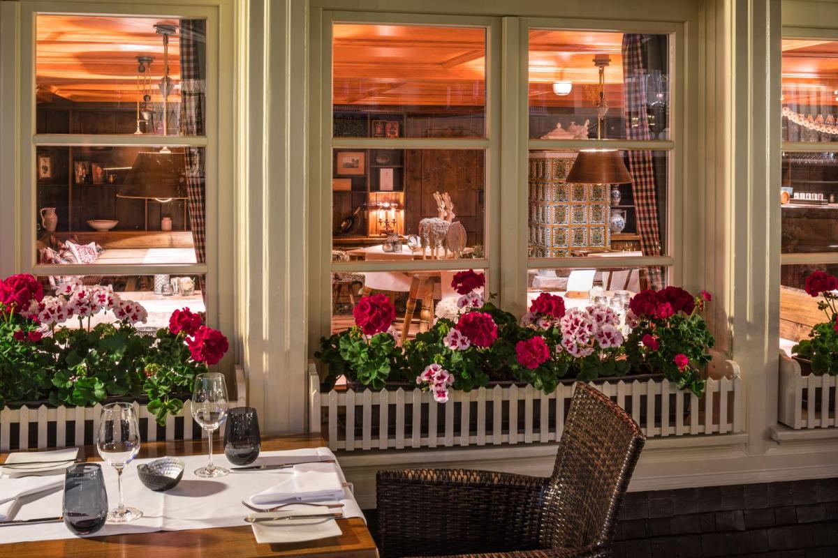 Getränke in der Unterkunft Parkhotel Adler