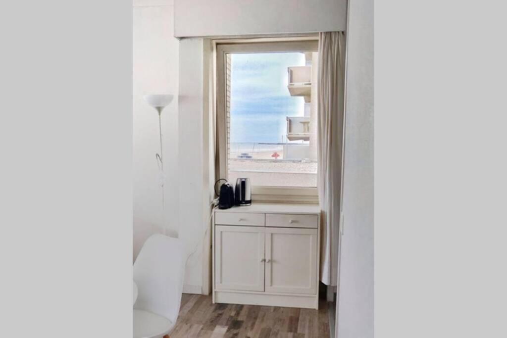 Royal Palace Seaview Suite - Housity