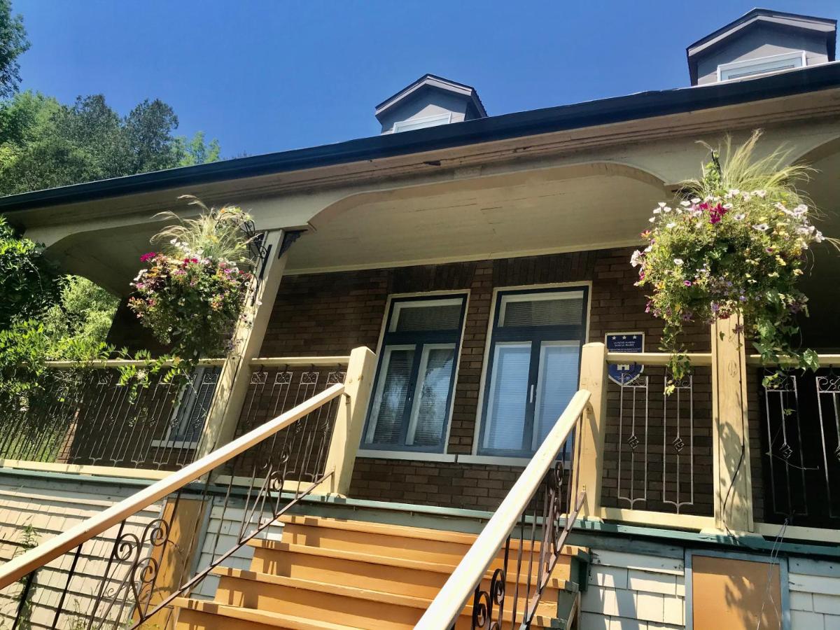 Petite Maison dans la Prairie - Housity