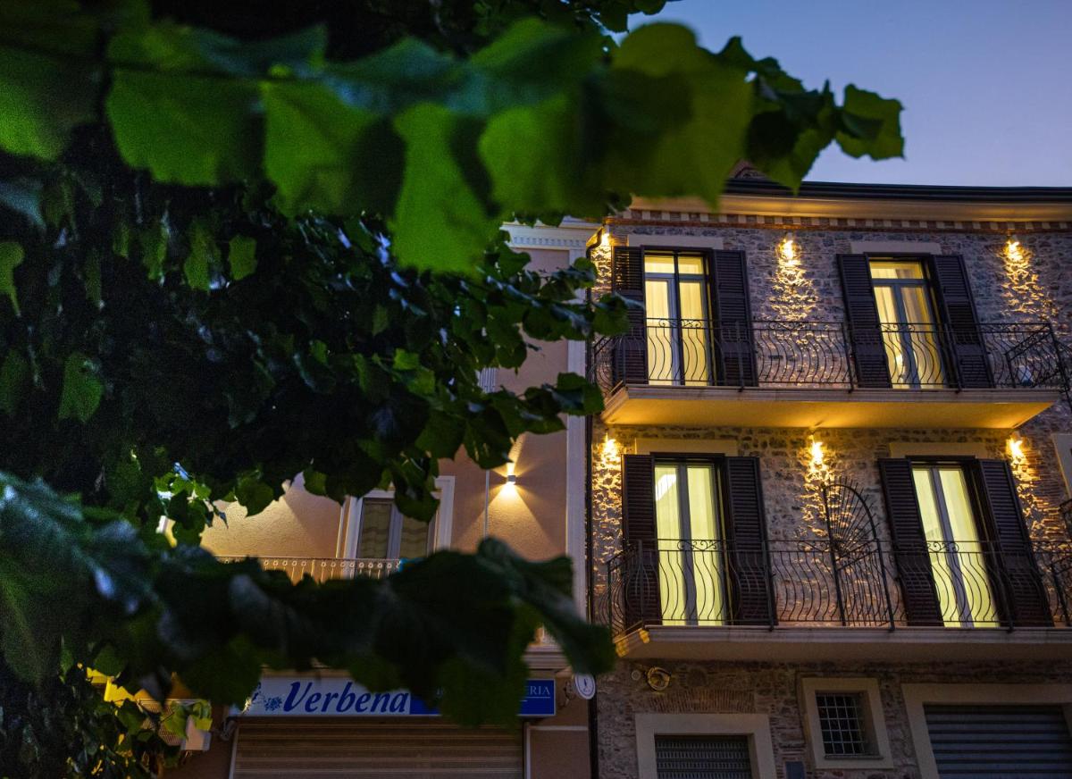 Bed And Breakfast - Lulugiù - Housity