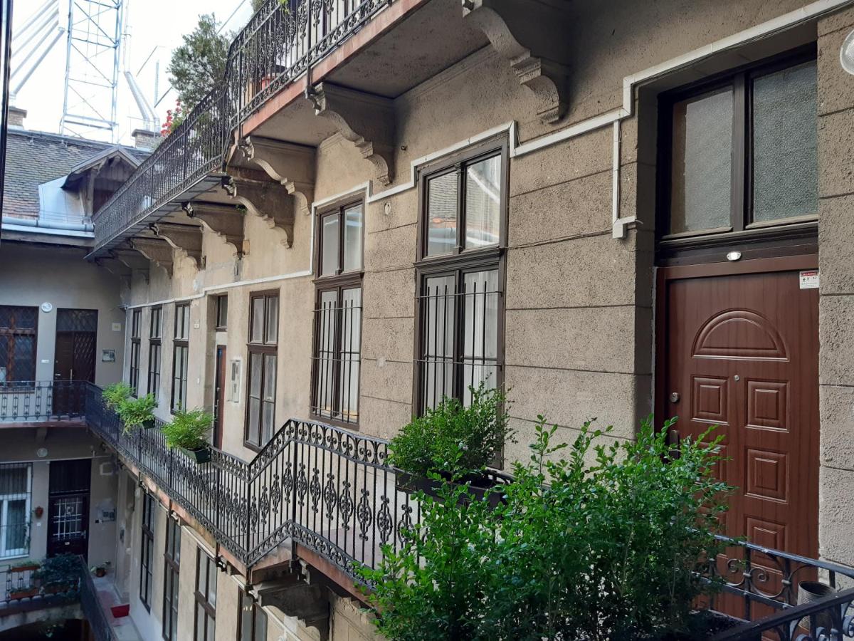 Suitetrails - Valentin Apartman