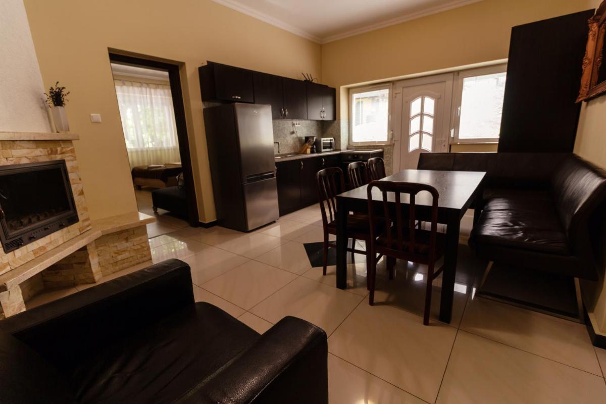 Bella Villa - Housity