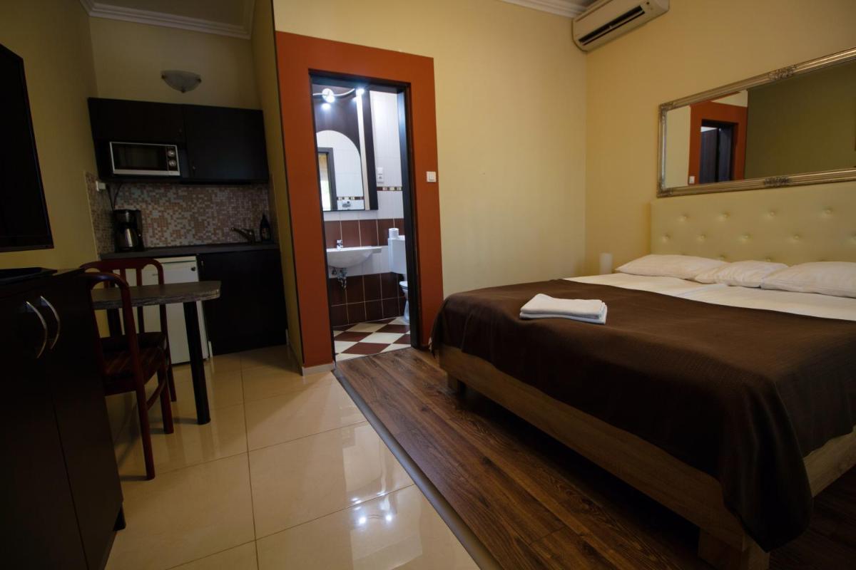 Bella Villa - Housity
