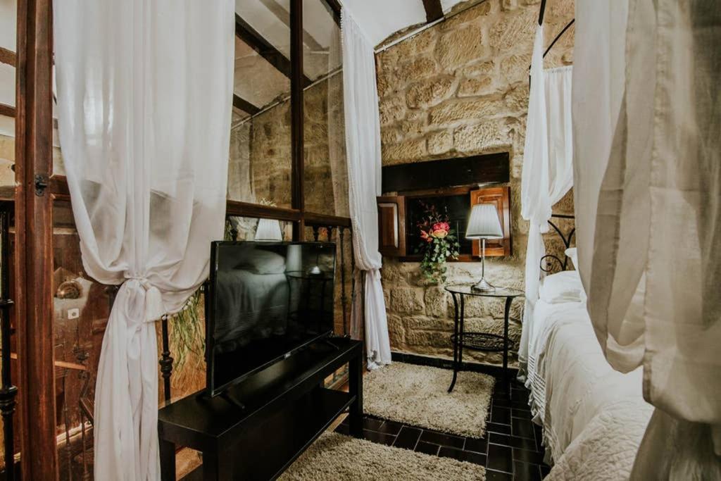 Durmiendo como Reyes en la Rioja - Housity
