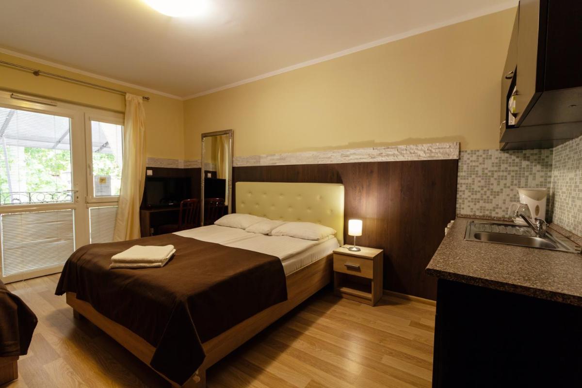 Bella Villa - Housity