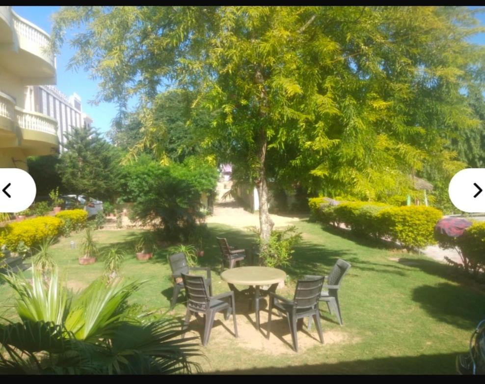 Hill View - Housity