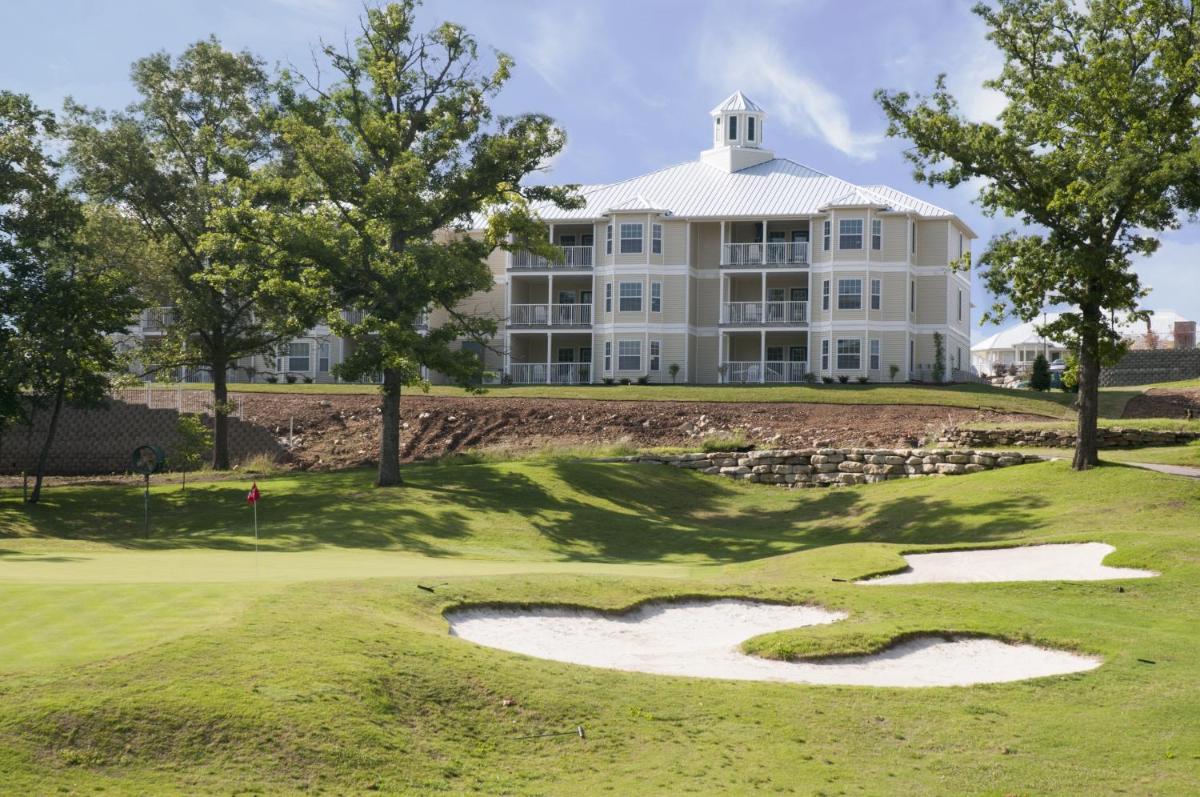 Holiday Inn Club Vacations Holiday Hills Resort at Branson an IHG Hotel - Housity