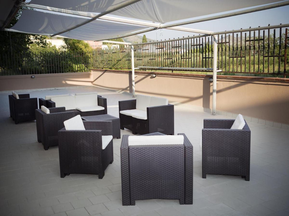Stanza Olmo Caserta - Housity