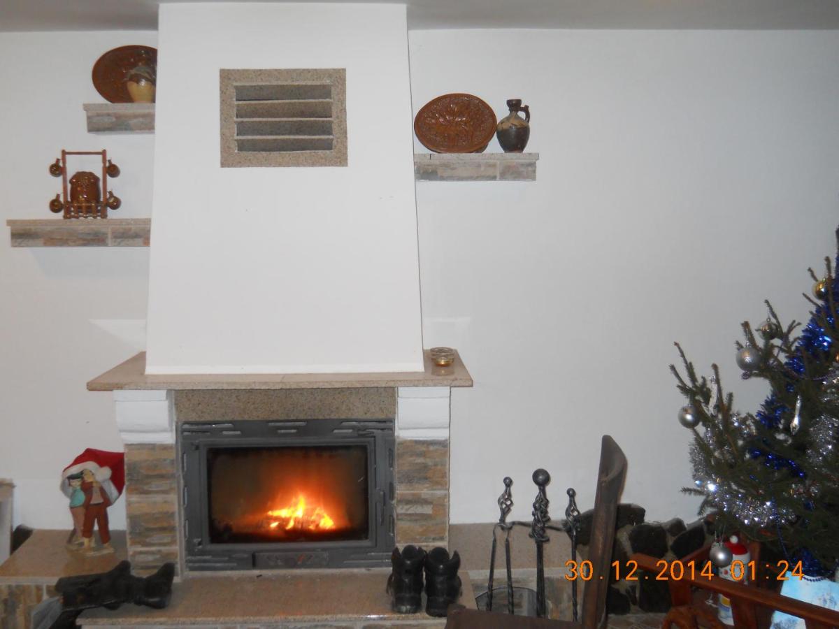 La Curtea Argeseana - Housity