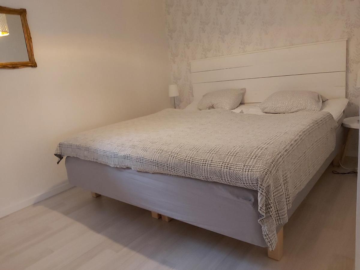 Hällestrand - Langan guest room B&B - Housity