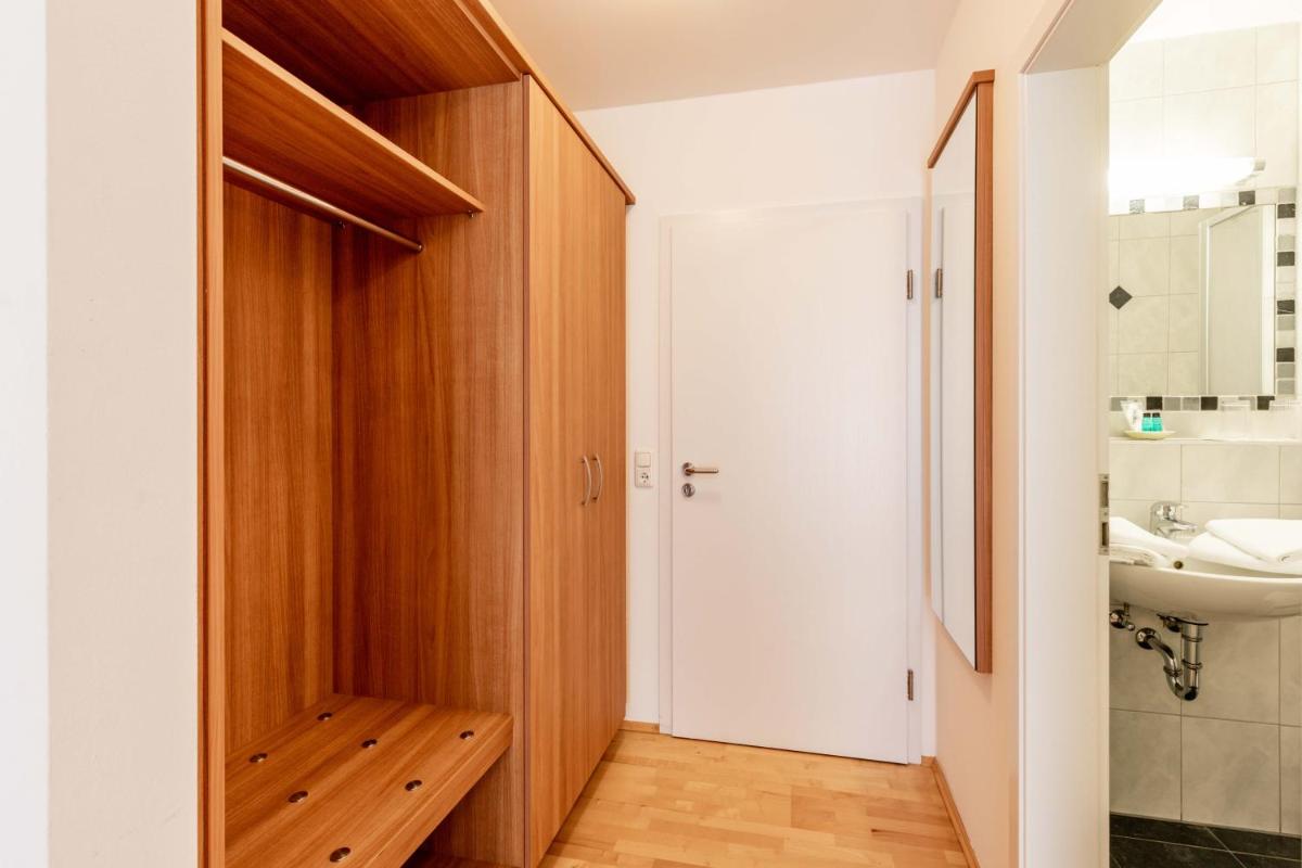 Gasthaus Hotel Ostermeier - Housity