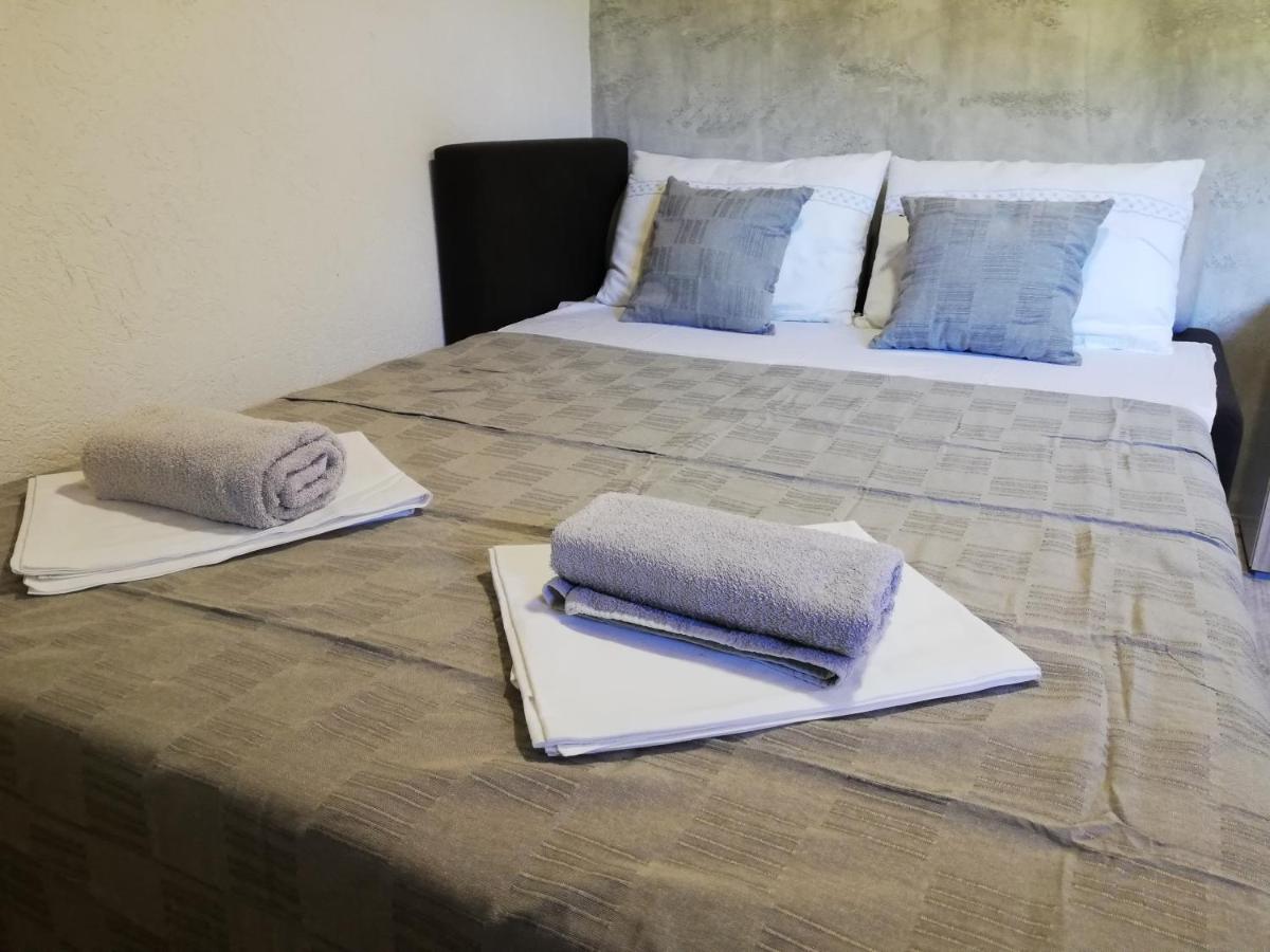 Athos mountain - Housity